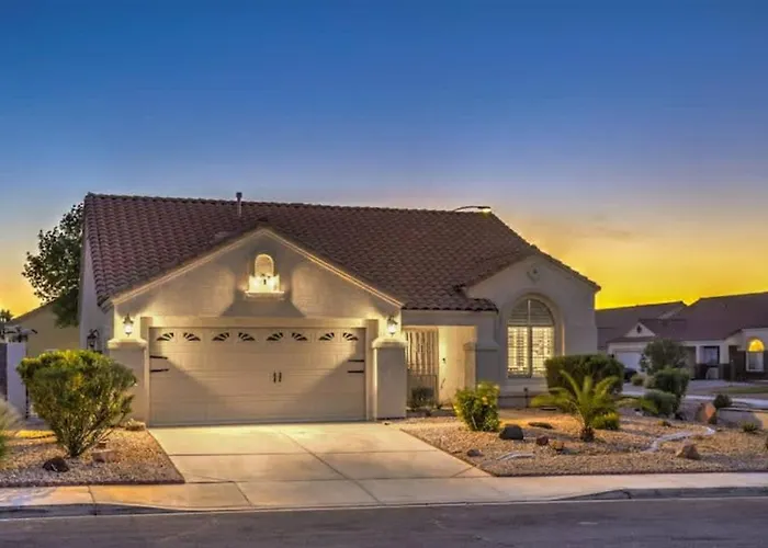 Family Fun For Everyone In Las Vegas- 4 Bedrooms, Billiards, Game Room